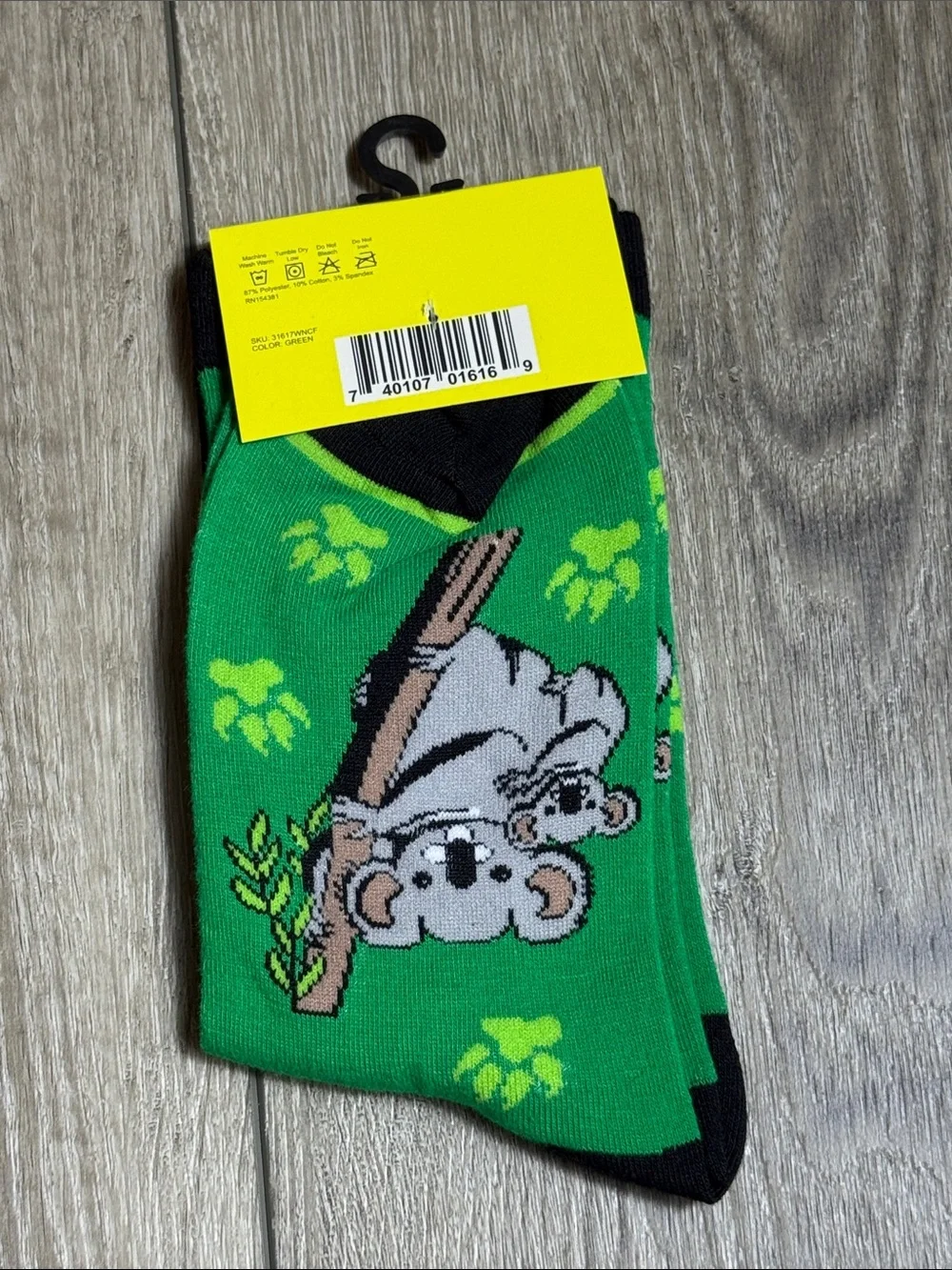 Crazy Socks Green Koala Crew Socks   NWT   Women's size 5-10